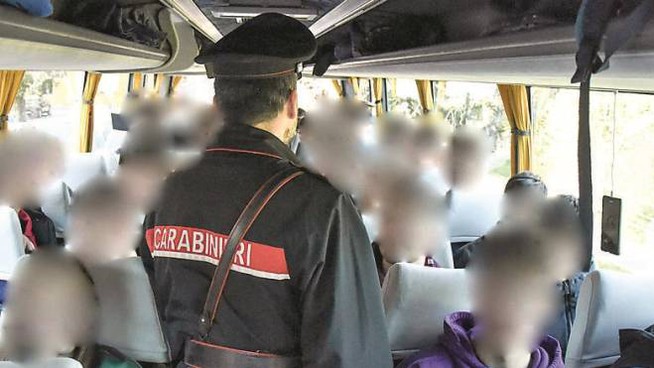 Bagnone: droga sul pullman degli studenti Bagnone: droga sul pullman degli studenti