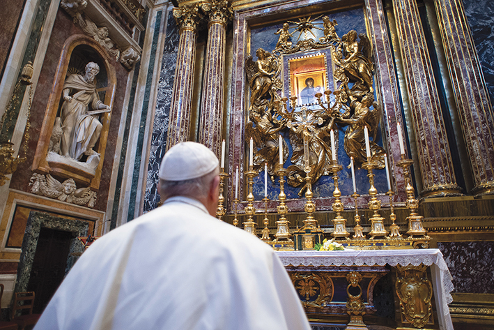Papa Francesco pellegrino per invocare la fine della pandemia Papa Francesco pellegrino per invocare la fine della pandemia