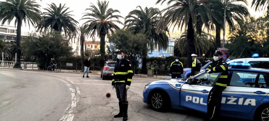 Pontremoli: controlli sulle norme anti Covid Pontremoli: controlli sulle norme anti Covid
