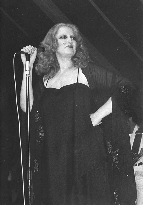 Dolce, urlatrice, classica, sentimentale: Mina