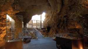 Uno scorcio del museo della Tecchia di Equi