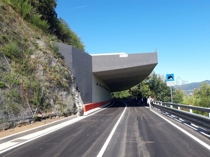 Bassa Val di Magra: la prima pioggia abbondante manda in tilt la viabilità Bassa Val di Magra: la prima pioggia abbondante manda in tilt la viabilità