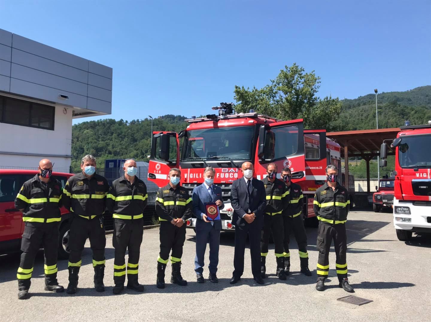 Aulla: inaugurato il nuovo mezzo del distaccamento dei Vigili del Fuoco