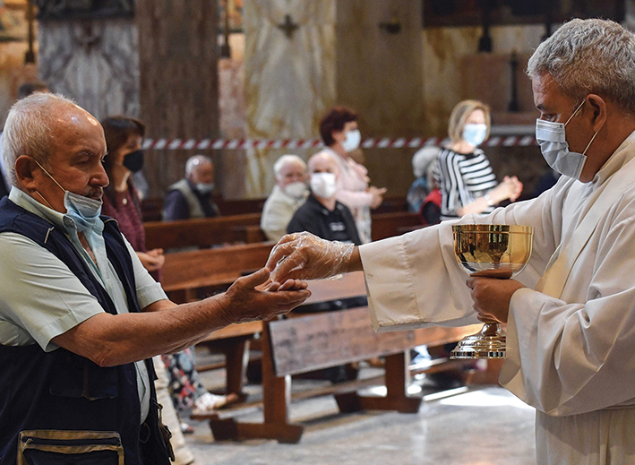Nella Chiesa le parrocchie devono trasformarsi per continuare ad evangelizzare Nella Chiesa le parrocchie devono trasformarsi per continuare ad evangelizzare