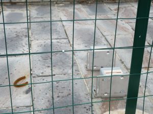 Alcuni degli apparecchi installati sul ponte per monitorare la struttura dello Zambeccari