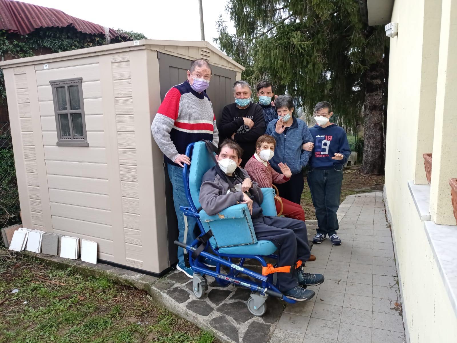Fivizzano: doni per gli ospiti del centro di socializzazione di Moncigoli Fivizzano: doni per gli ospiti del centro di socializzazione di Moncigoli