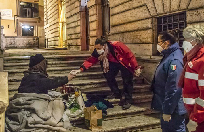 Nuove povertà, smarrimento e paura Nuove povertà, smarrimento e paura