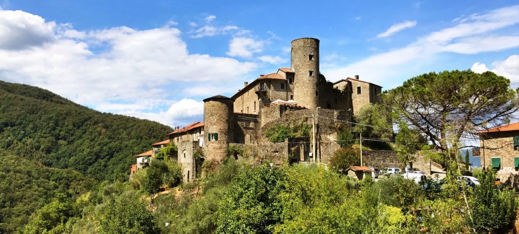 Il borgo di Castevoli nel comune di Mulazzo