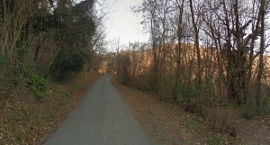 La strada che conduce al borgo di Castevoli
