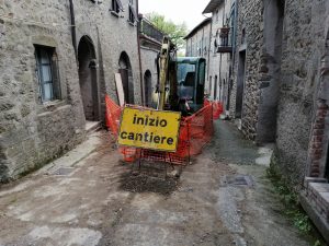 I lavori in corso nel Borgo Santa Maria a Filattiera