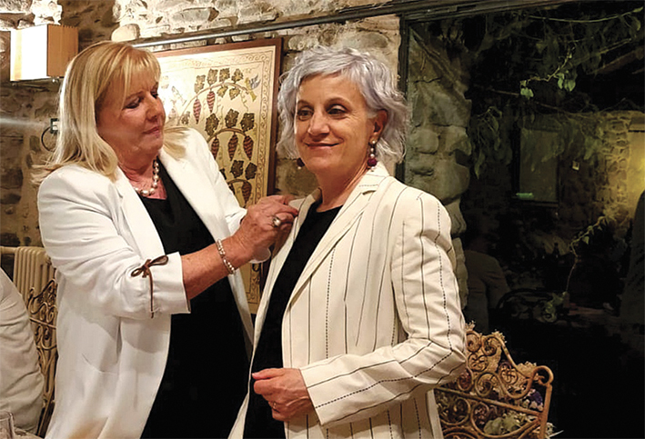 Passaggio del “distintivo” al Serra Club Pontremoli – Lunigiana Passaggio del “distintivo” al Serra Club Pontremoli – Lunigiana