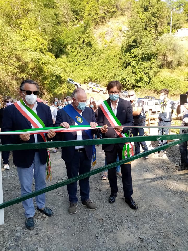 Dopo 23 anni riaperta la strada Villecchia-Parana