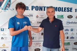 A sinistra Francesco Saia nuovo acquisto della Pontremolese