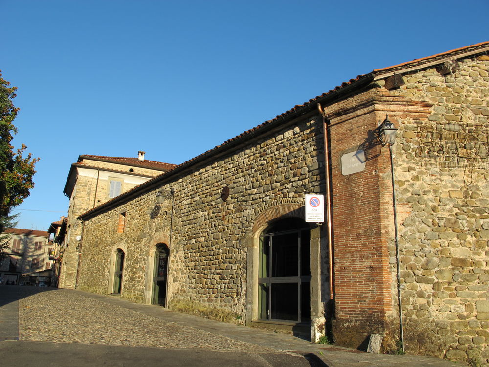 Filattiera: progetto per il recupero della Casa Giuliani Filattiera: progetto per il recupero della Casa Giuliani