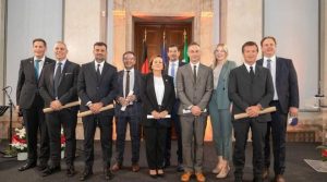 Tutti i dieci sindaci dei comuni che hanno ottenuto il riconoscimento “Premio dei Presidenti per la Cooperazione comunale tra Italia e Germania”