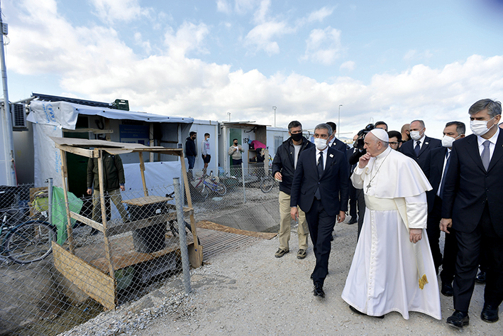 Papa Francesco: “Fraternità antidoto a muri e fili spinati” Papa Francesco: “Fraternità antidoto a muri e fili spinati”