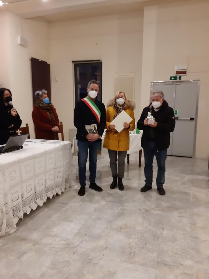 Moncigoli vince il concorso dei presepi Moncigoli vince il concorso dei presepi