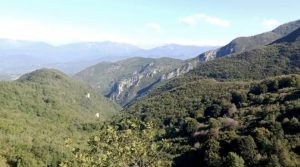 Una vista della cava Peghini nelle Alpi Apuane