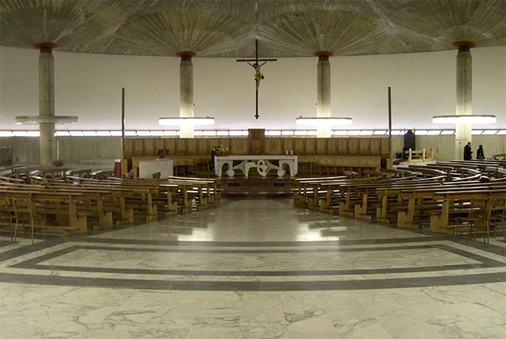 La cattedrale di Cristo Re dei Secoli alla Spezia La cattedrale di Cristo Re dei Secoli alla Spezia