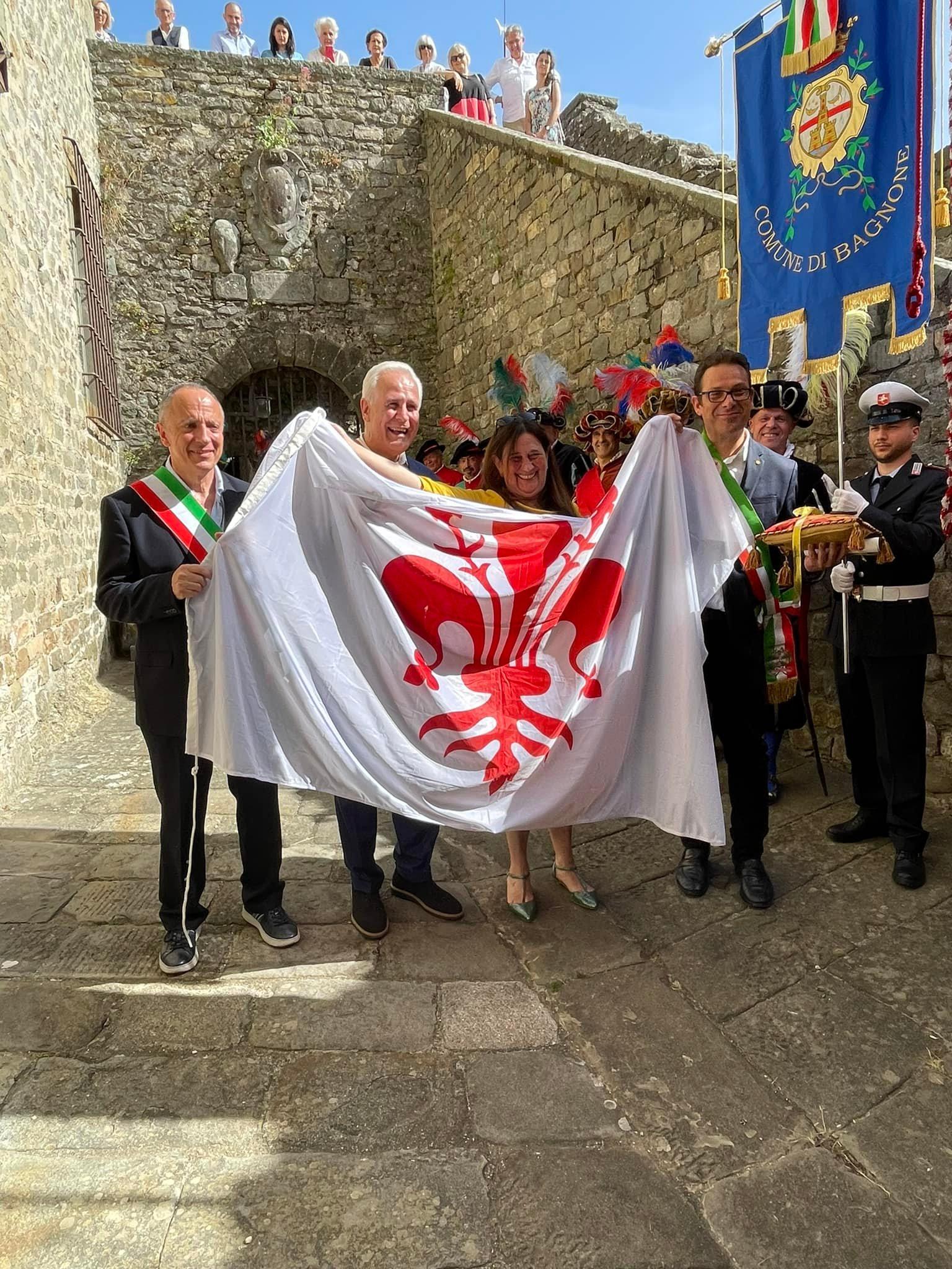Castiglione del Terziere ha celebrato il rinnovo dei patti e della dedizione a Firenze