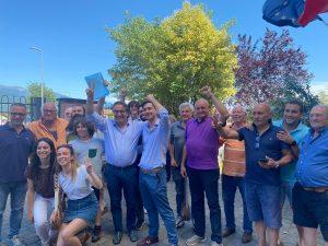 La festa del sindaco Novoa e dei suoi sostenitori