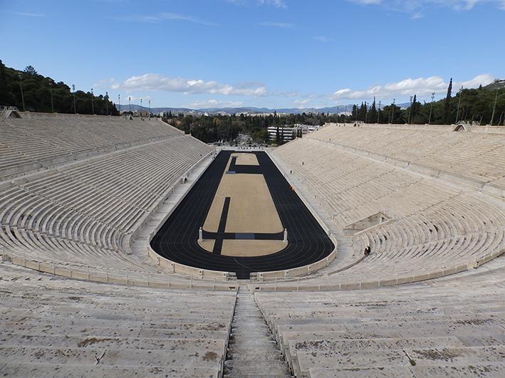La storia delle attività atletiche da Omero all’età contemporanea La storia delle attività atletiche da Omero all’età contemporanea