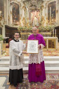 La seconda serata del triduo, con mons. Corrado Sanguineti, vescovo di Pavia. (foto Walter Massari)