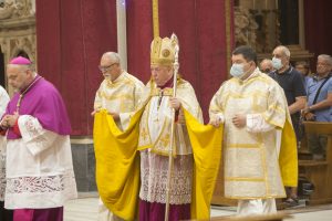 La terza serata del triduo, con mons. Alberto Silvani. (foto Walter Massari)