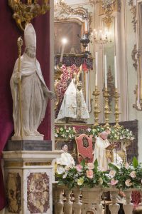 La terza serata del triduo, con mons. Alberto Silvani. (foto Walter Massari)