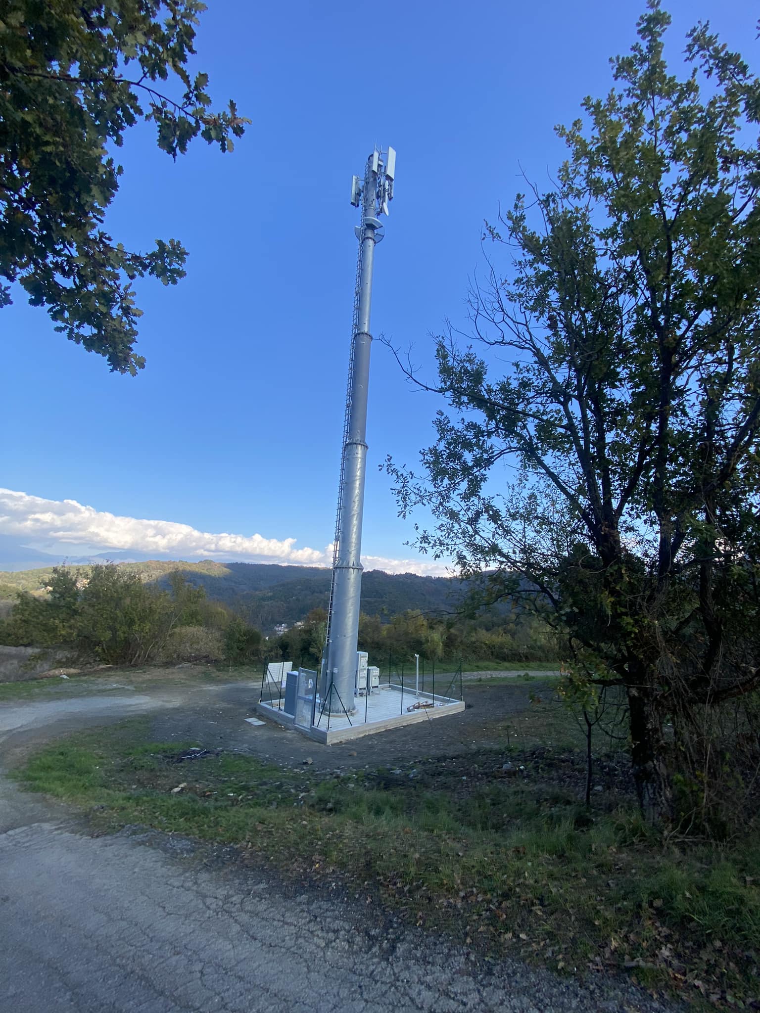 A San Terenzo Monti attivato il ripetitore per il cellulare