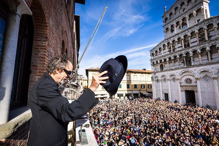 Una grande festa che ha invaso gioiosamente la città di Lucca Una grande festa che ha invaso gioiosamente la città di Lucca