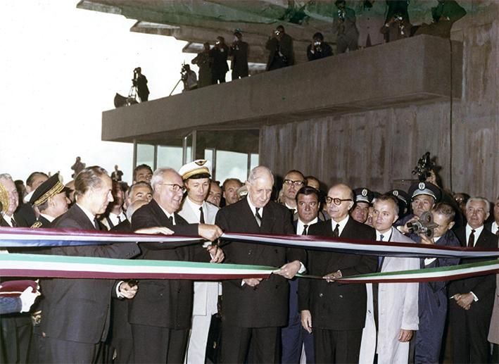 Tra italiani e francesi una storia di solida amicizia. Con qualche strappo Tra italiani e francesi una storia di solida amicizia. Con qualche strappo