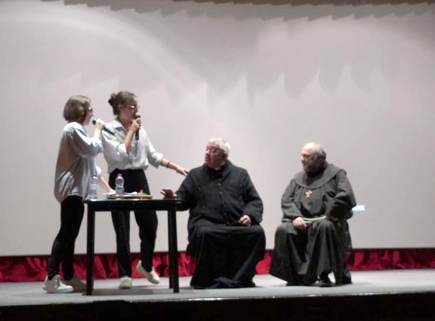 I “Vescovilia” al Liceo Classico Vescovile I “Vescovilia” al Liceo Classico Vescovile