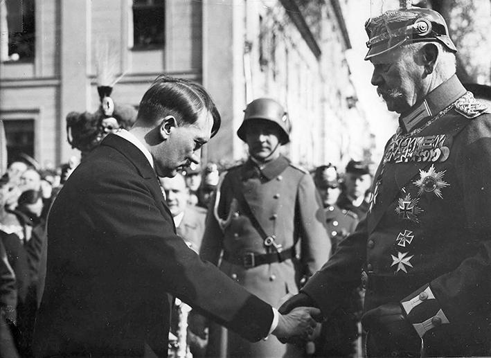 Il 30 gennaio 1933 la Germania precipita  nell’abisso del nazismo