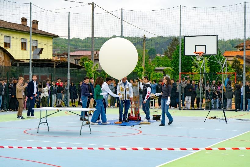 Il progetto radiosonde del “da Vinci” Il progetto radiosonde del “da Vinci”