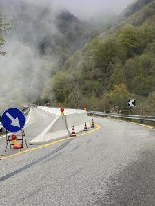 I lavori del riallineamento dell’asse e per il miglioramento sismico del viadotto che si trova presso Sassalbo sulla SS 63 del Valico del Cerreto