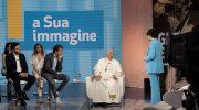 Papa Francesco: “Con la pace si guadagna sempre”