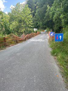 Il tratta della SP 36 a Zeri, nei pressi del ponte di Coloretta