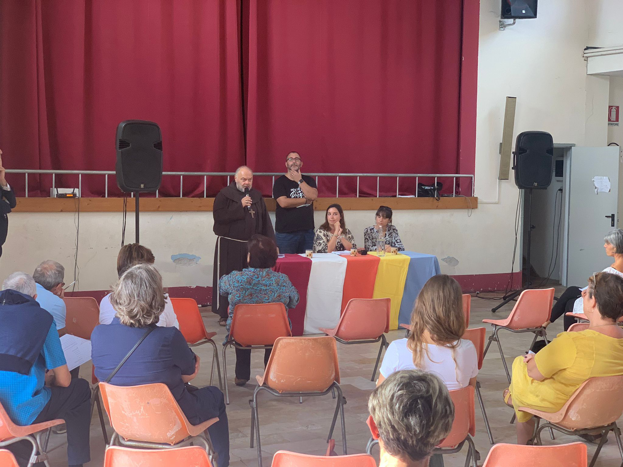 Comunità energetiche per stili di vita sobri e sostenibili Comunità energetiche per stili di vita sobri e sostenibili