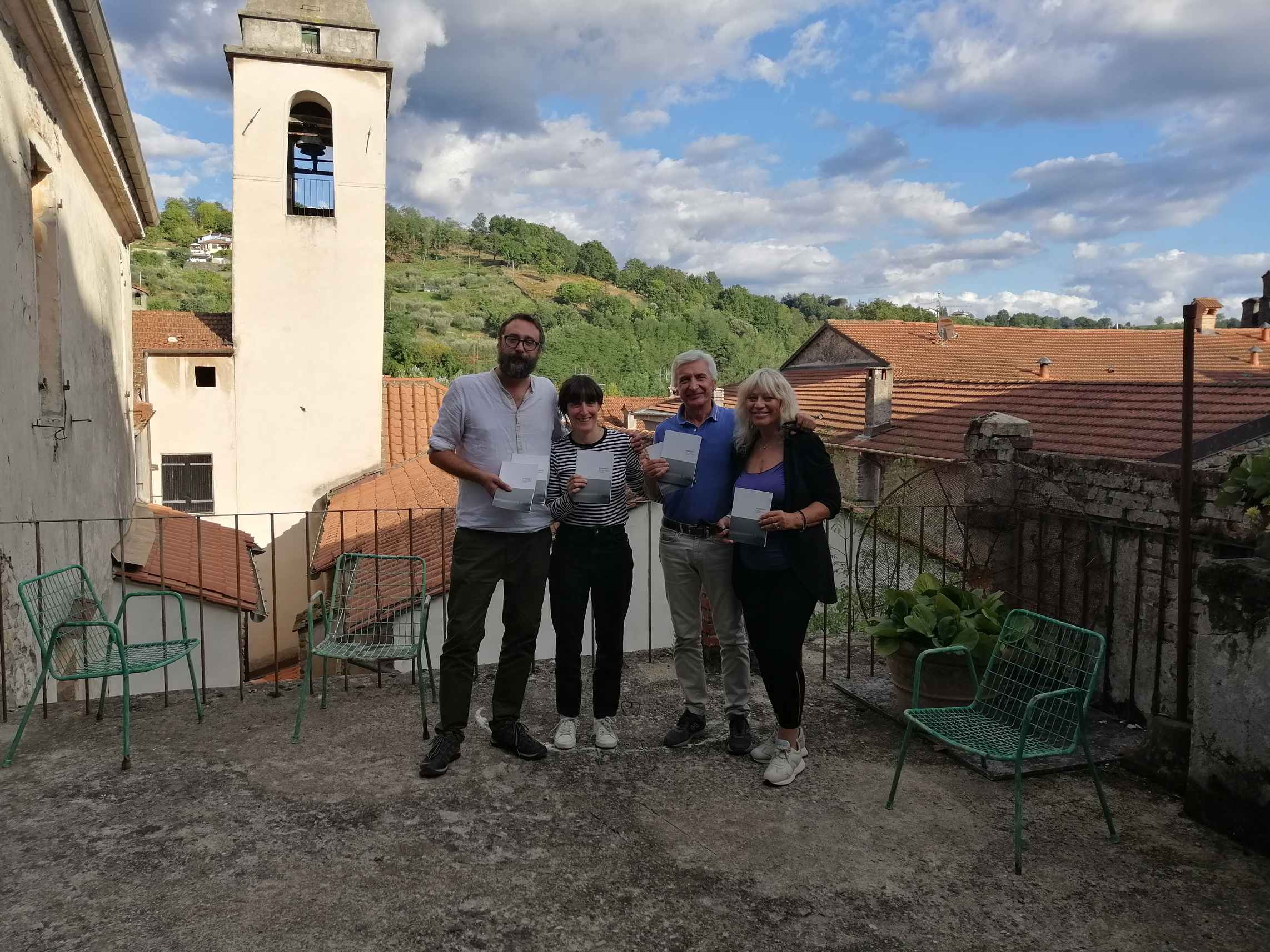 “Viandante” un volume che raccoglie le suggestioni di racconti e di immagini fotografiche