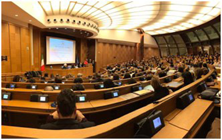 La rivoluzione digitale per una nuova paideia La rivoluzione digitale per una nuova paideia