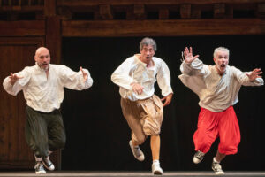 Un momento di “Le opere complete di William Shakespeare in 90 minuti” in scena al Quartieri il 2 febbraio