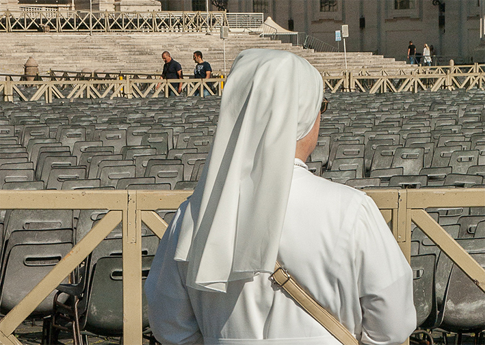 Quelle giovani donne costrette al convento Quelle giovani donne costrette al convento
