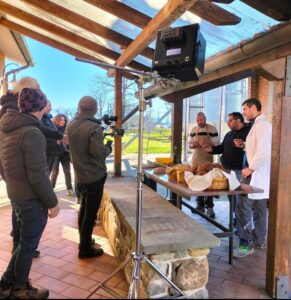 Un momento delle registrazioni di Linea Verde a Filattiera