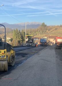 I lavori di asfaltatura Ceserano