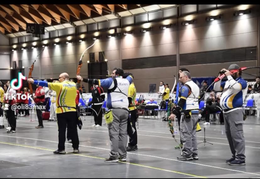 Gli arcieri fivizzanesi campioni d’Italia nella categoria senior Gli arcieri fivizzanesi campioni d’Italia nella categoria senior