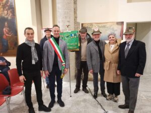 Un momento della cerimonia di consegna della cittadinanza onoraria a Paolo Guzzoletti