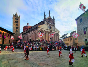 Un momento delle celebrazioni del Capodanno della Toscana a Massa Marittima