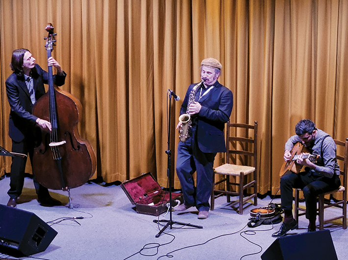 Il 20 marzo scorso i Rumba Pesa, in trio, ai “Concerti del Manzoni” Il 20 marzo scorso i Rumba Pesa, in trio, ai “Concerti del Manzoni”