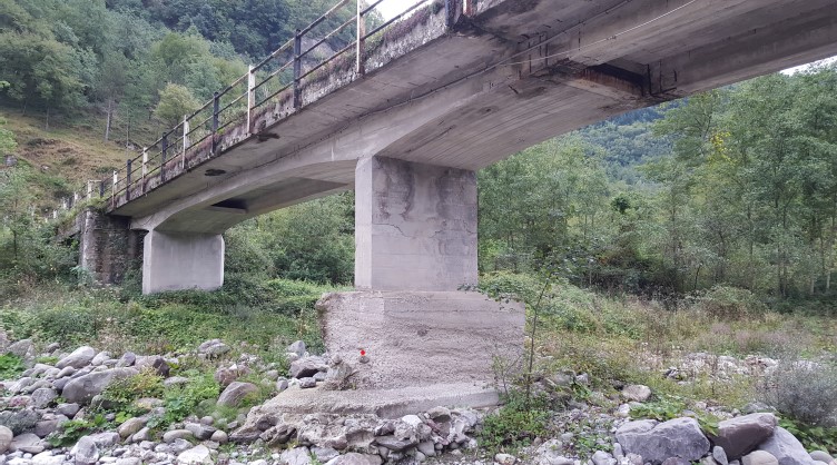 Interruzione della circolazione sulla SP 54 Arlia-Comano Interruzione della circolazione sulla SP 54 Arlia-Comano